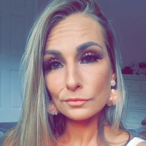 Meet your Posher, Sigourney